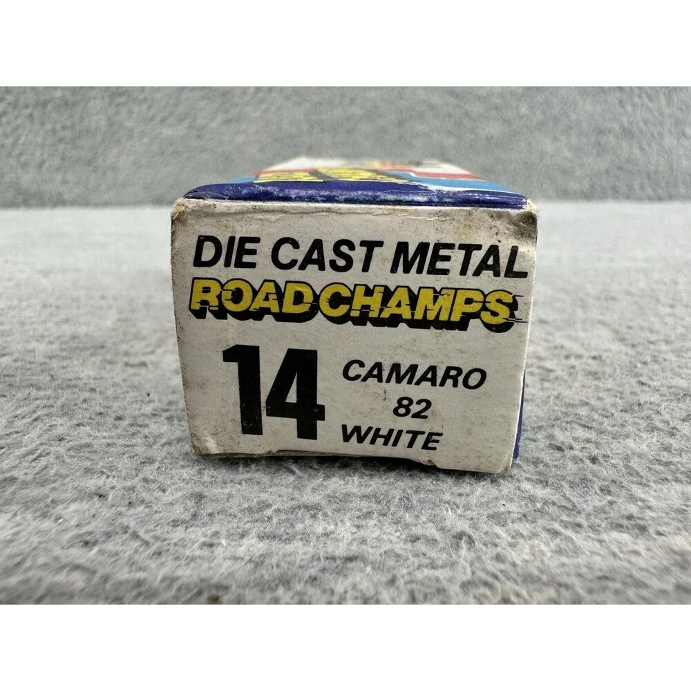 ROAD CHAMPS Vintage Die Cast #14 White 82 Camaro Car T5